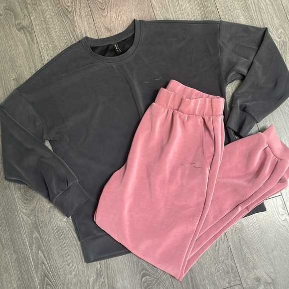 Lazypants Tops - Lazypants pull over and jogger pants Relaxed Fit
